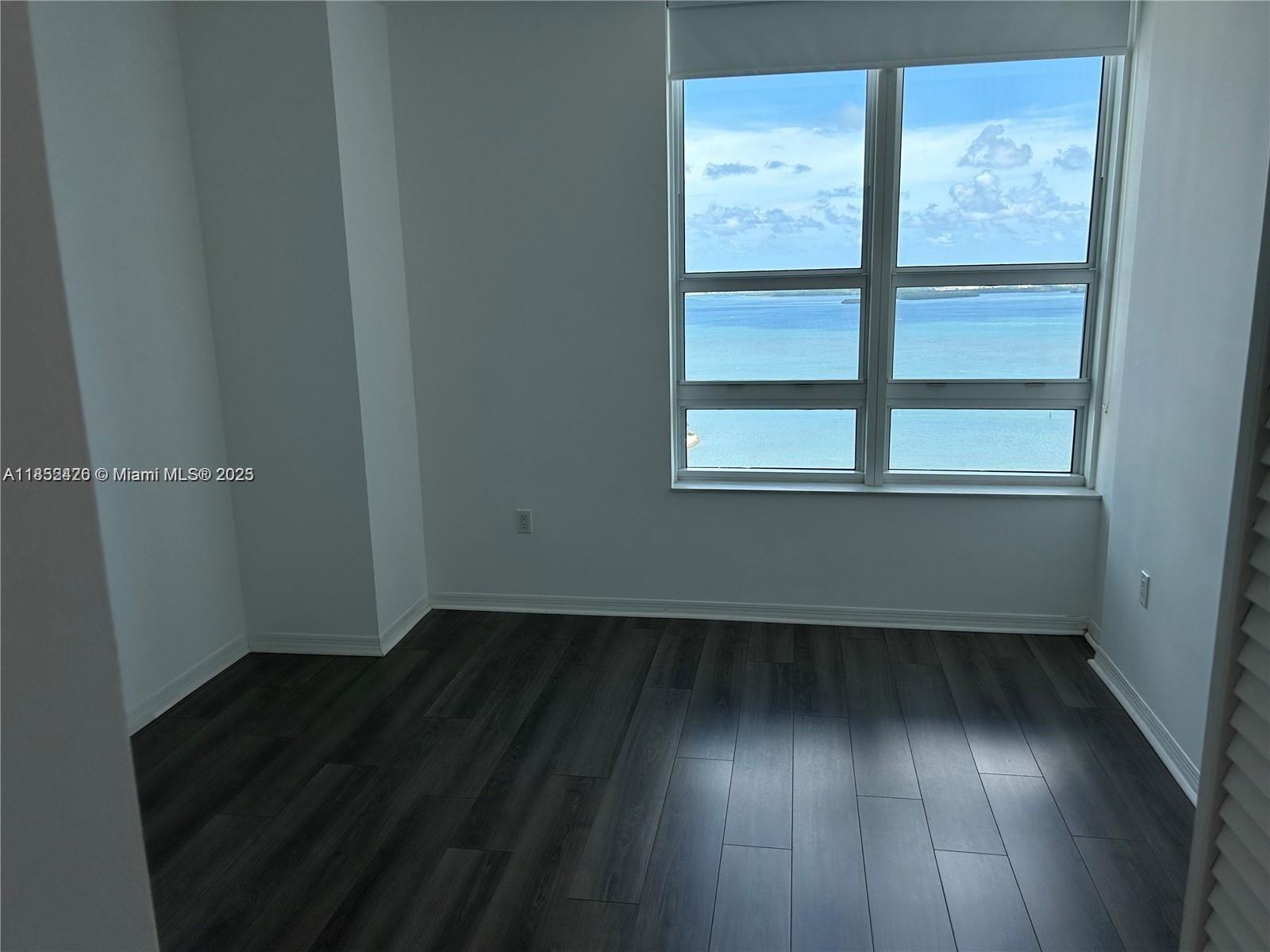 951 Brickell Ave # 3406