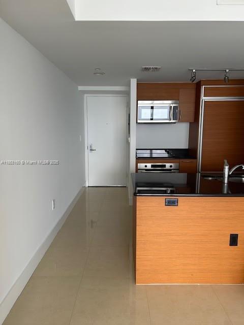 50 BISCAYNE BL # 4207