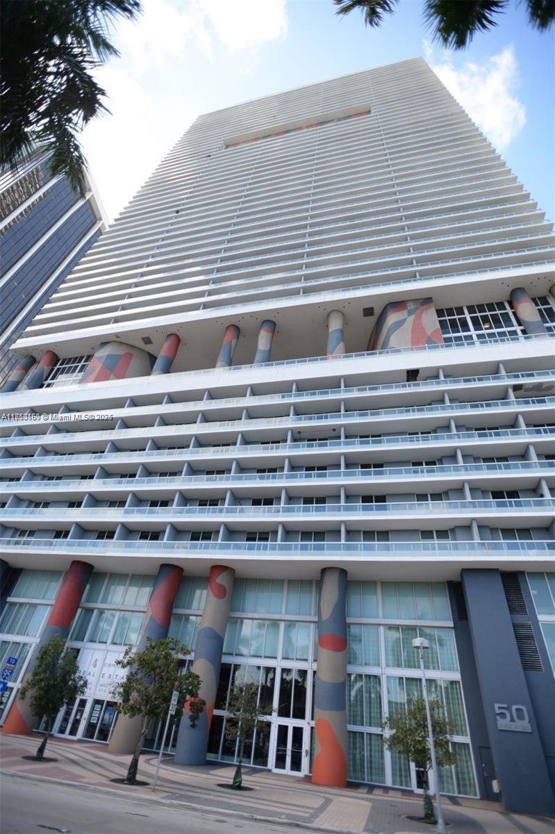 50 BISCAYNE BL # 4207