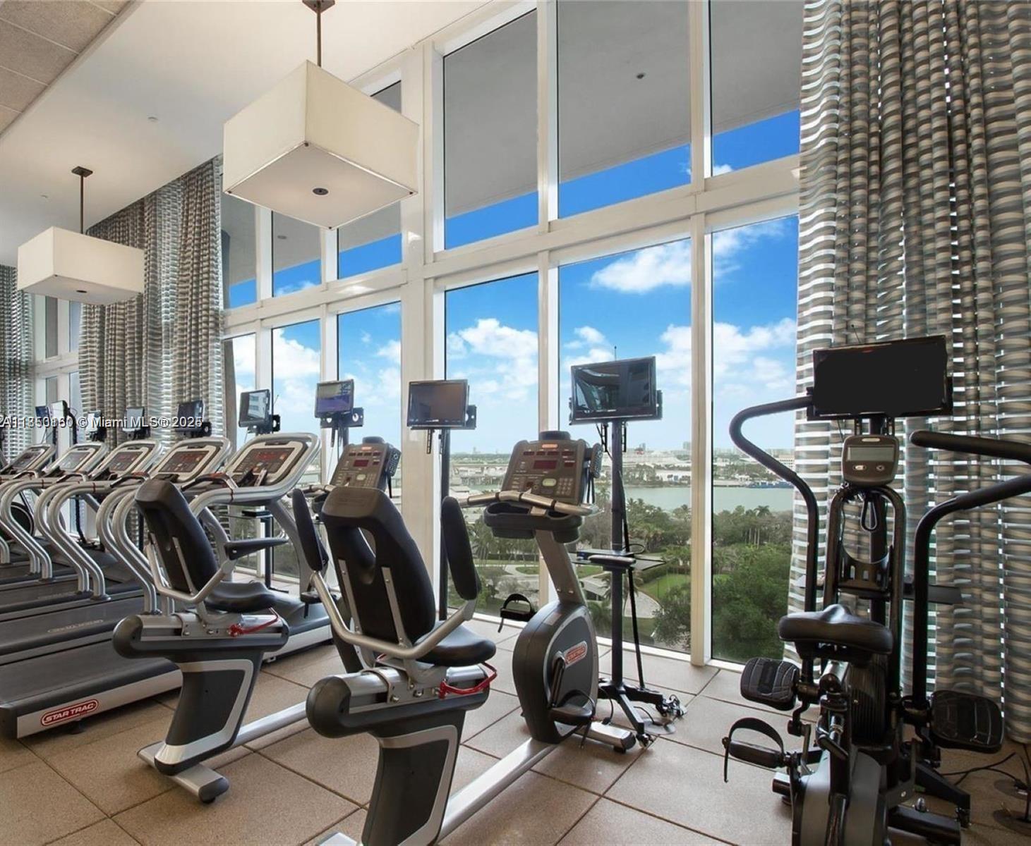 50 BISCAYNE BL # 4207