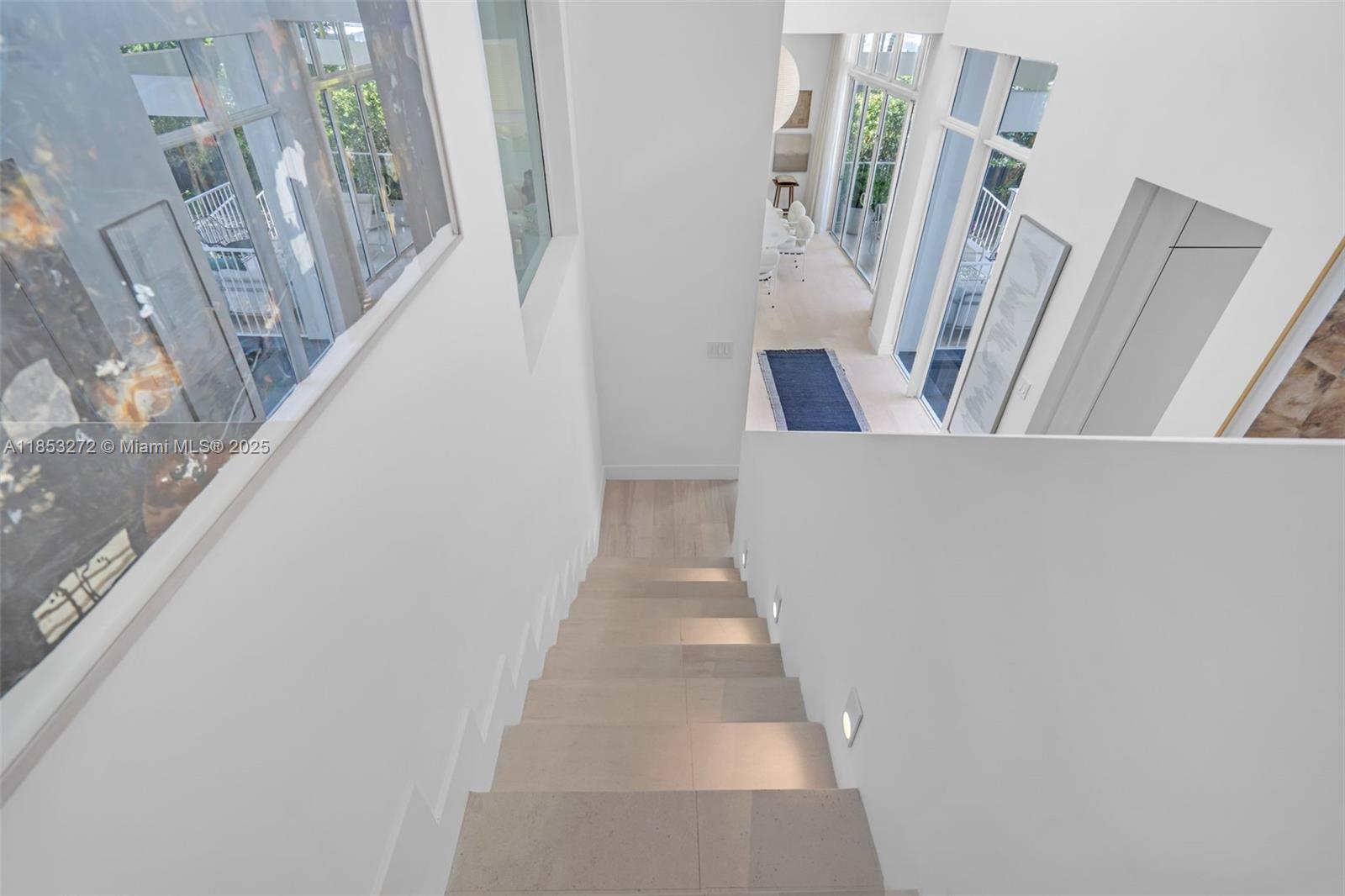 320 Woodcrest Rd
