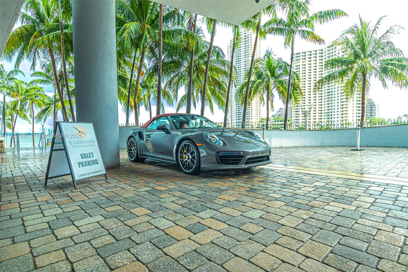 335 S BISCAYNE BL # 902