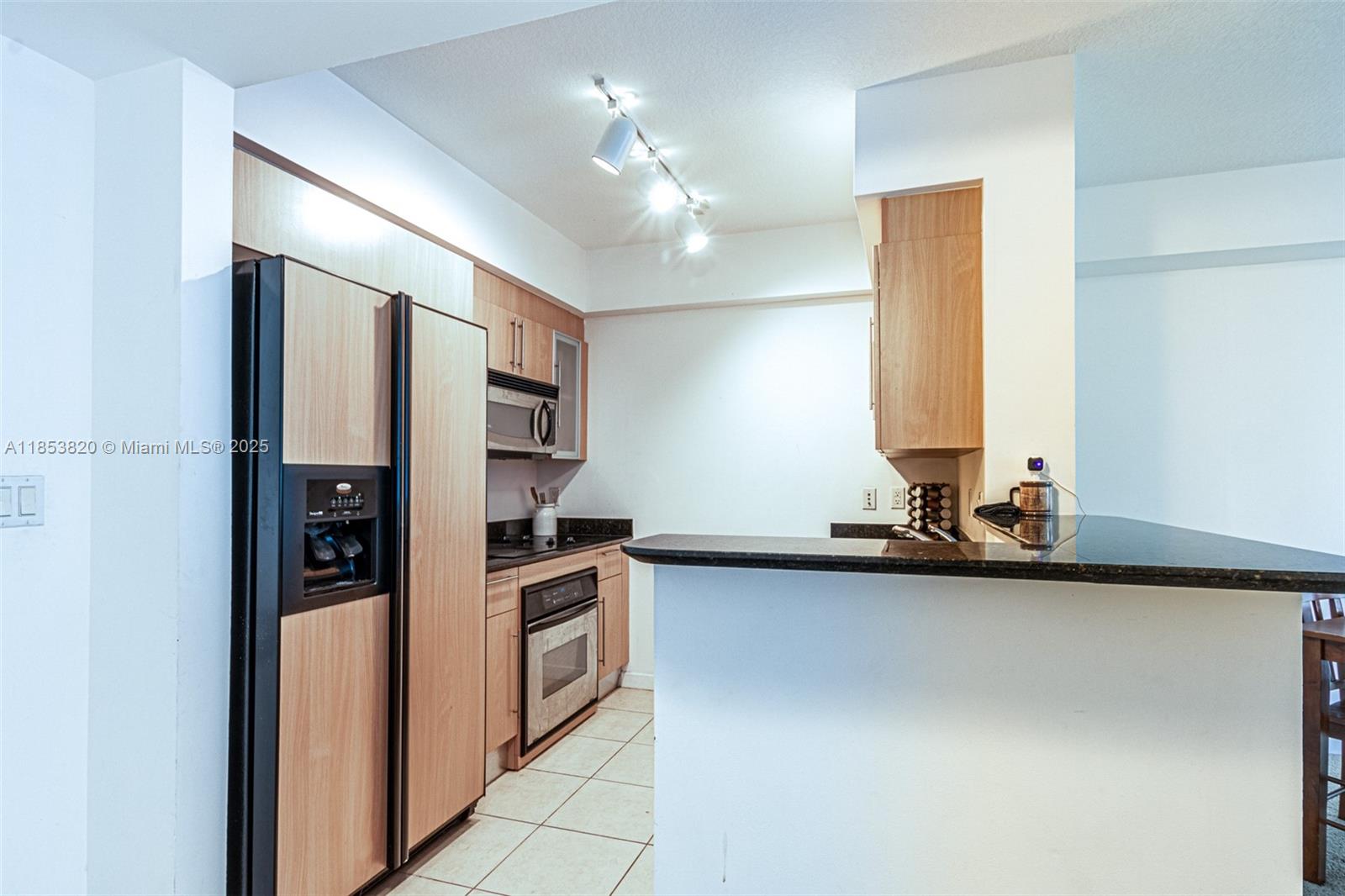 335 S BISCAYNE BL # 902