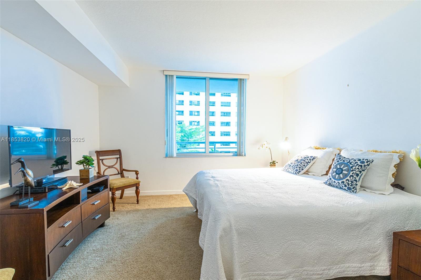 335 S BISCAYNE BL # 902