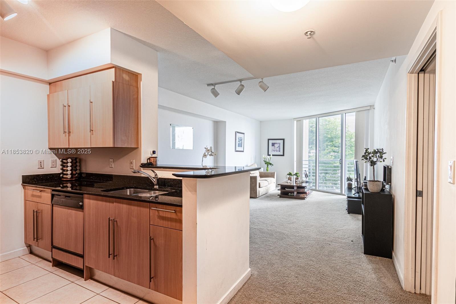 335 S BISCAYNE BL # 902