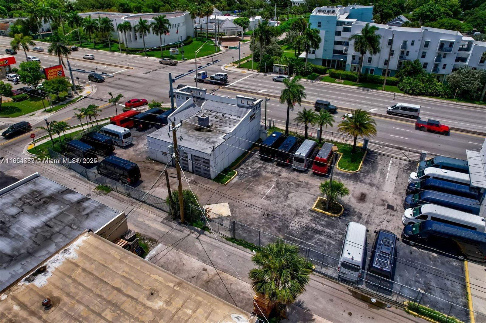 925 W Broward Blvd