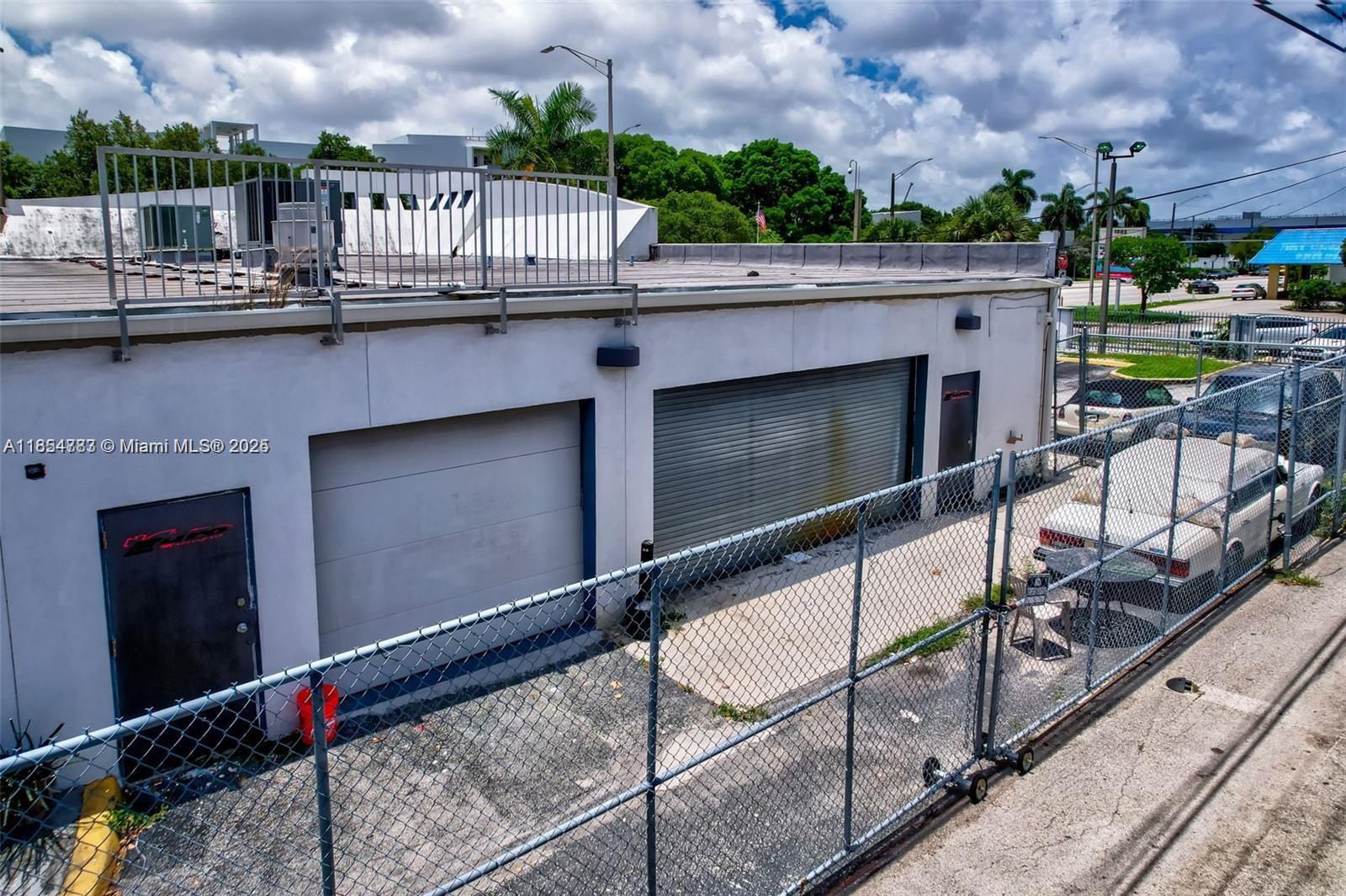 925 W Broward Blvd