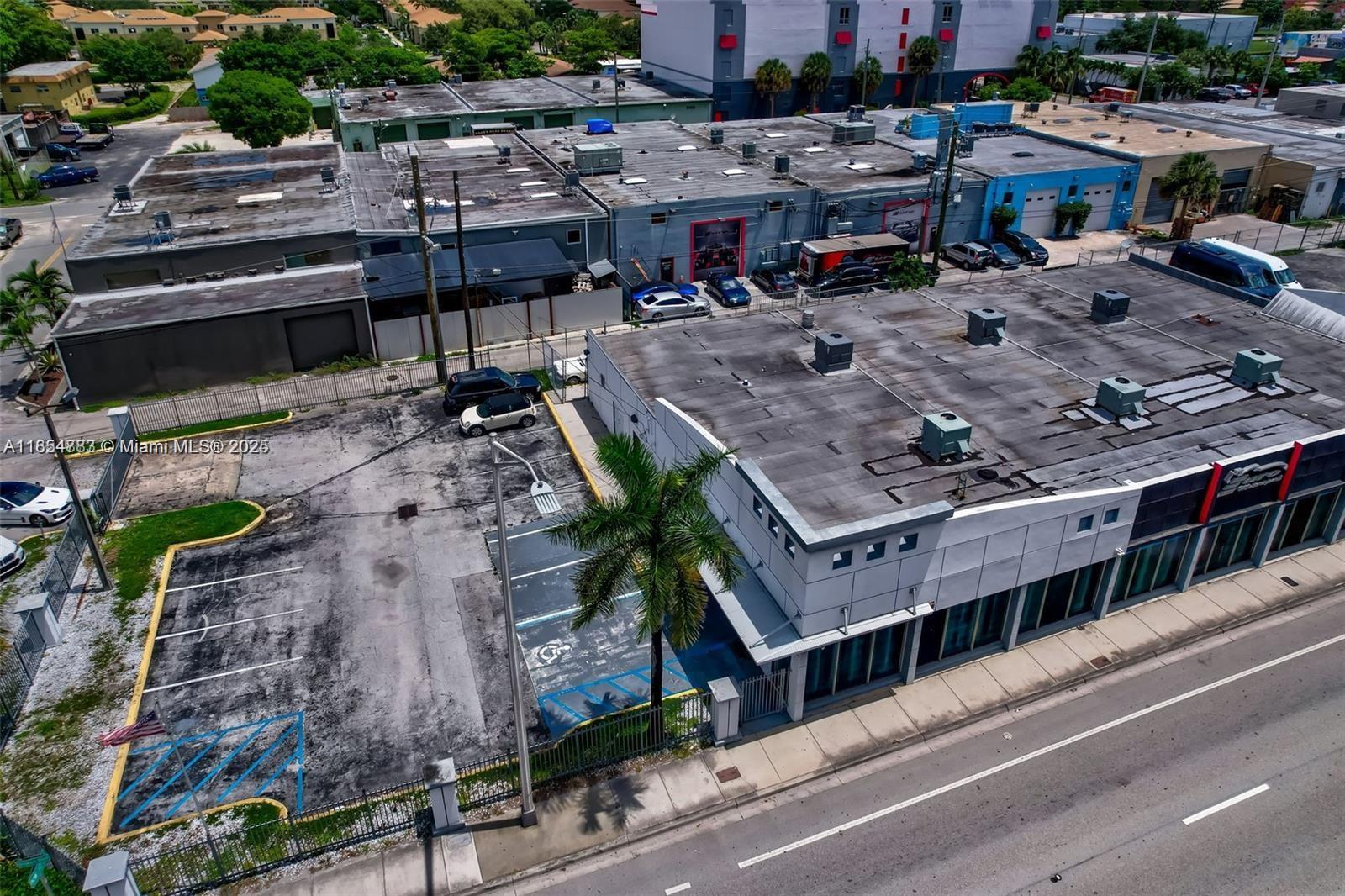 925 W Broward Blvd