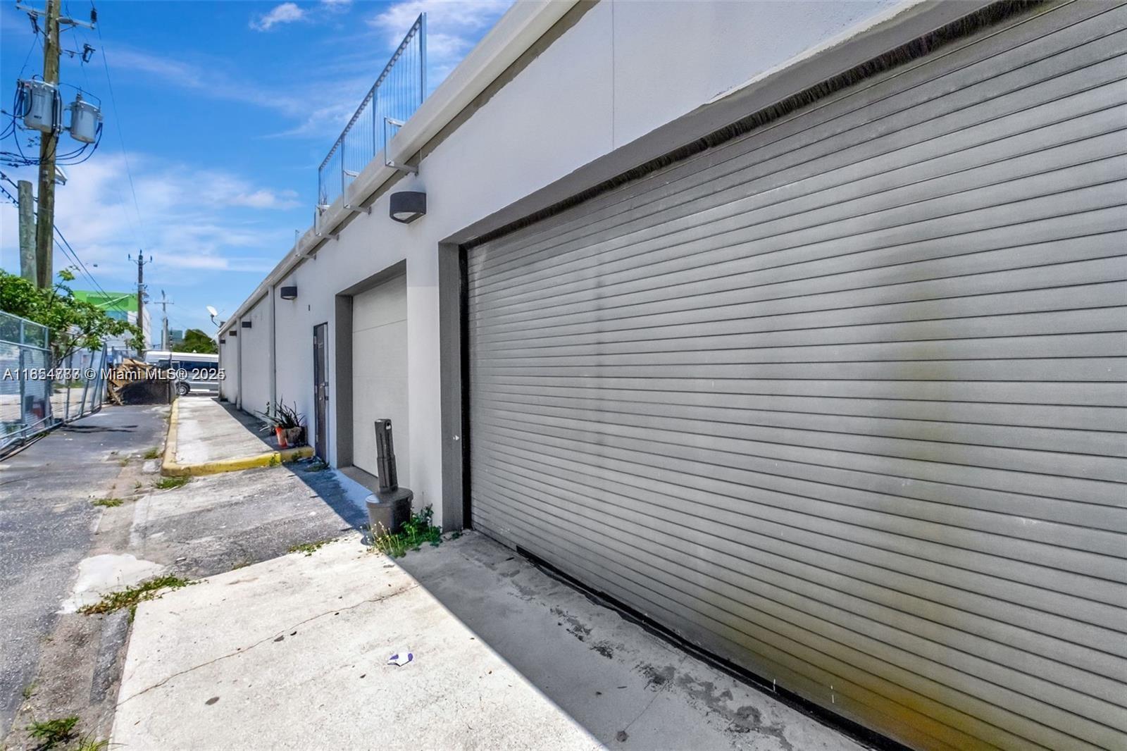 925 W Broward Blvd
