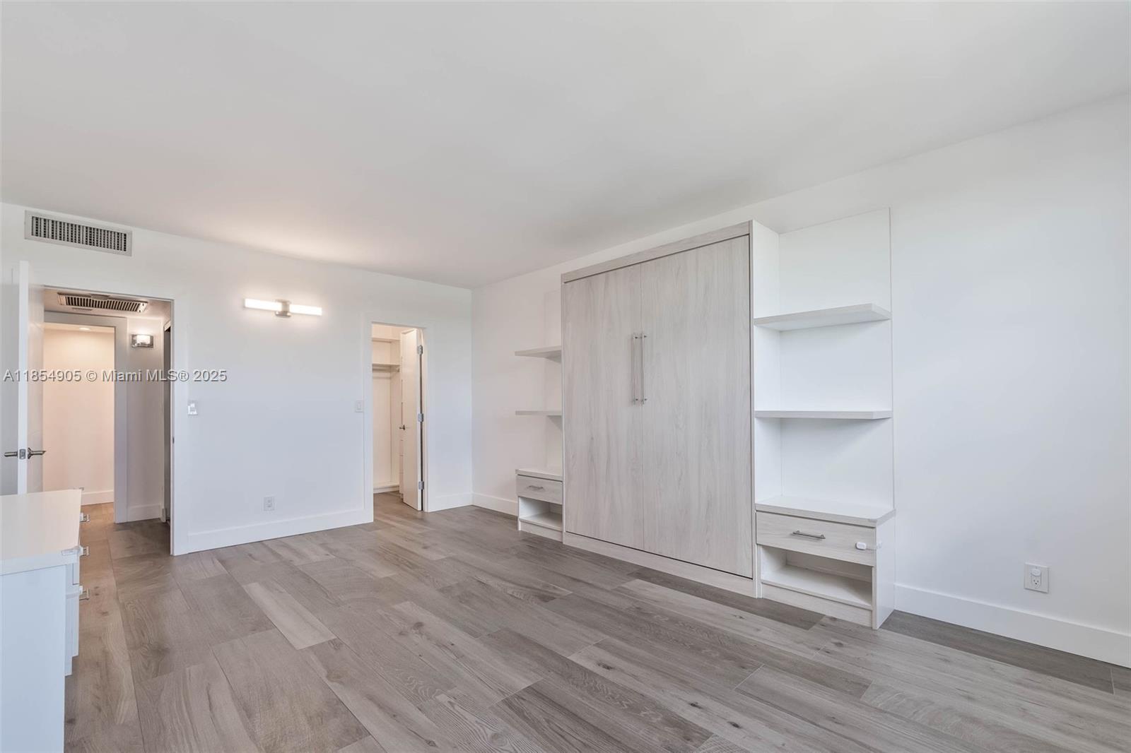 90 Edgewater Dr # 1015