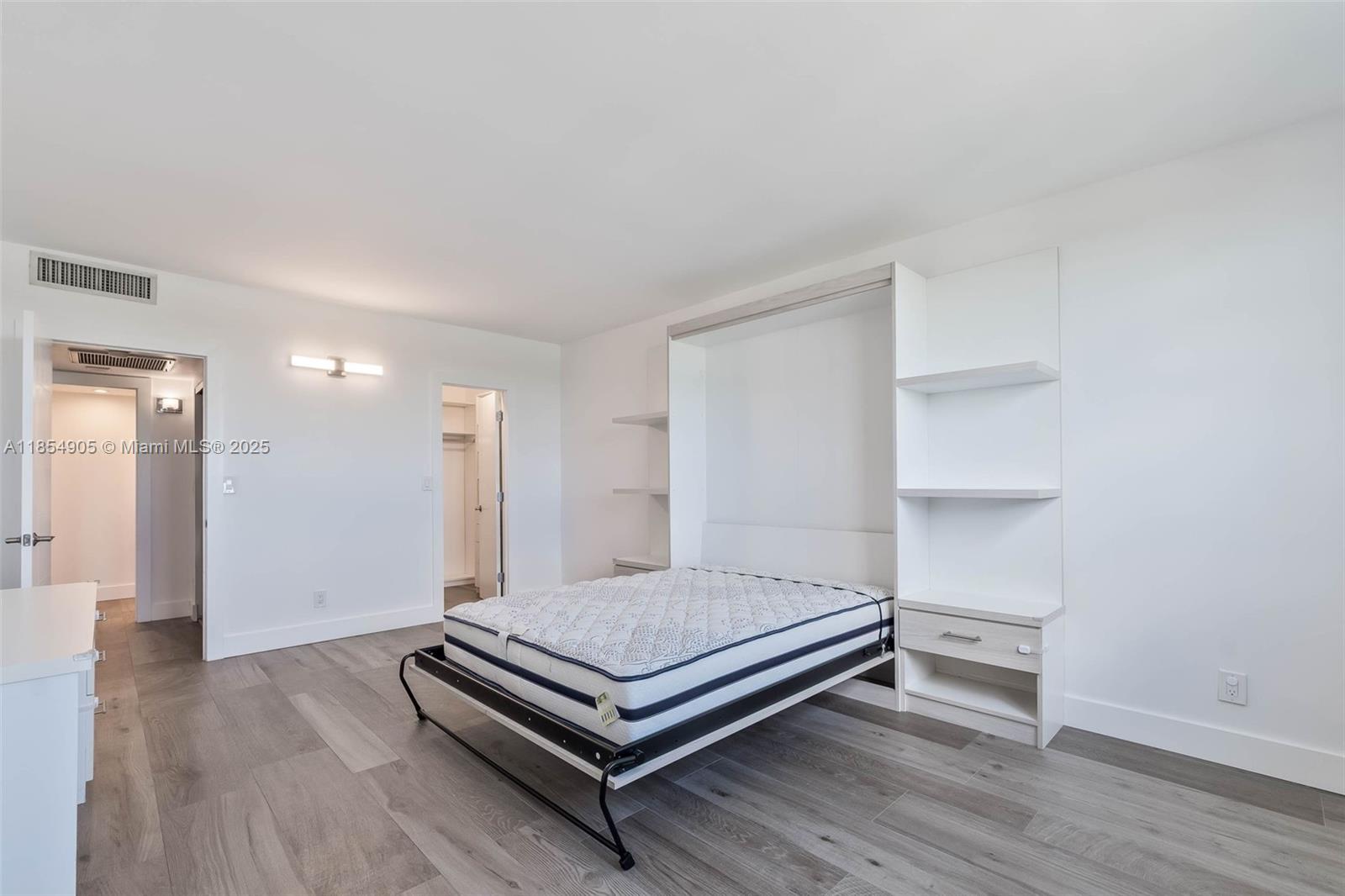 90 Edgewater Dr # 1015