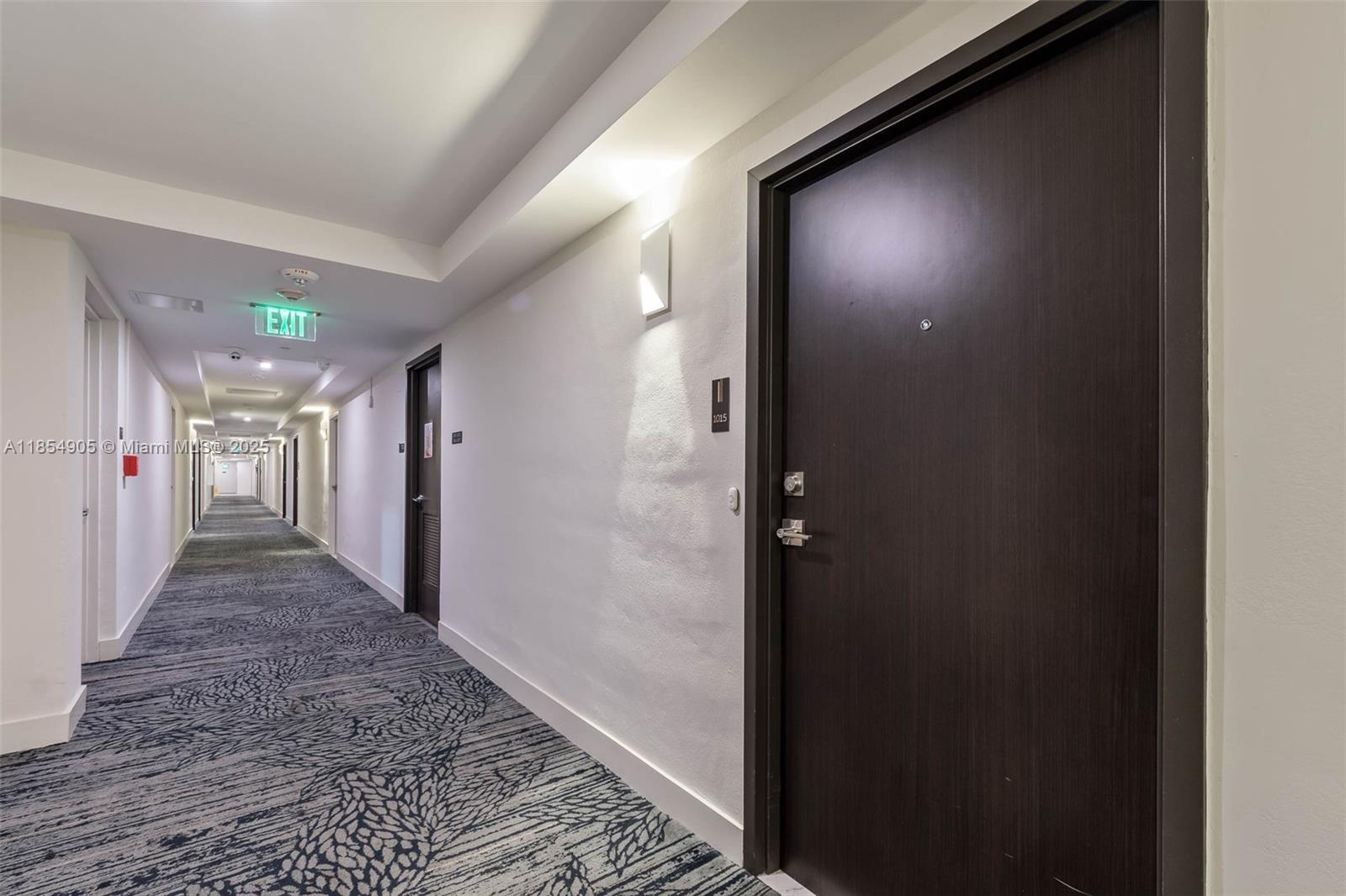 90 Edgewater Dr # 1015