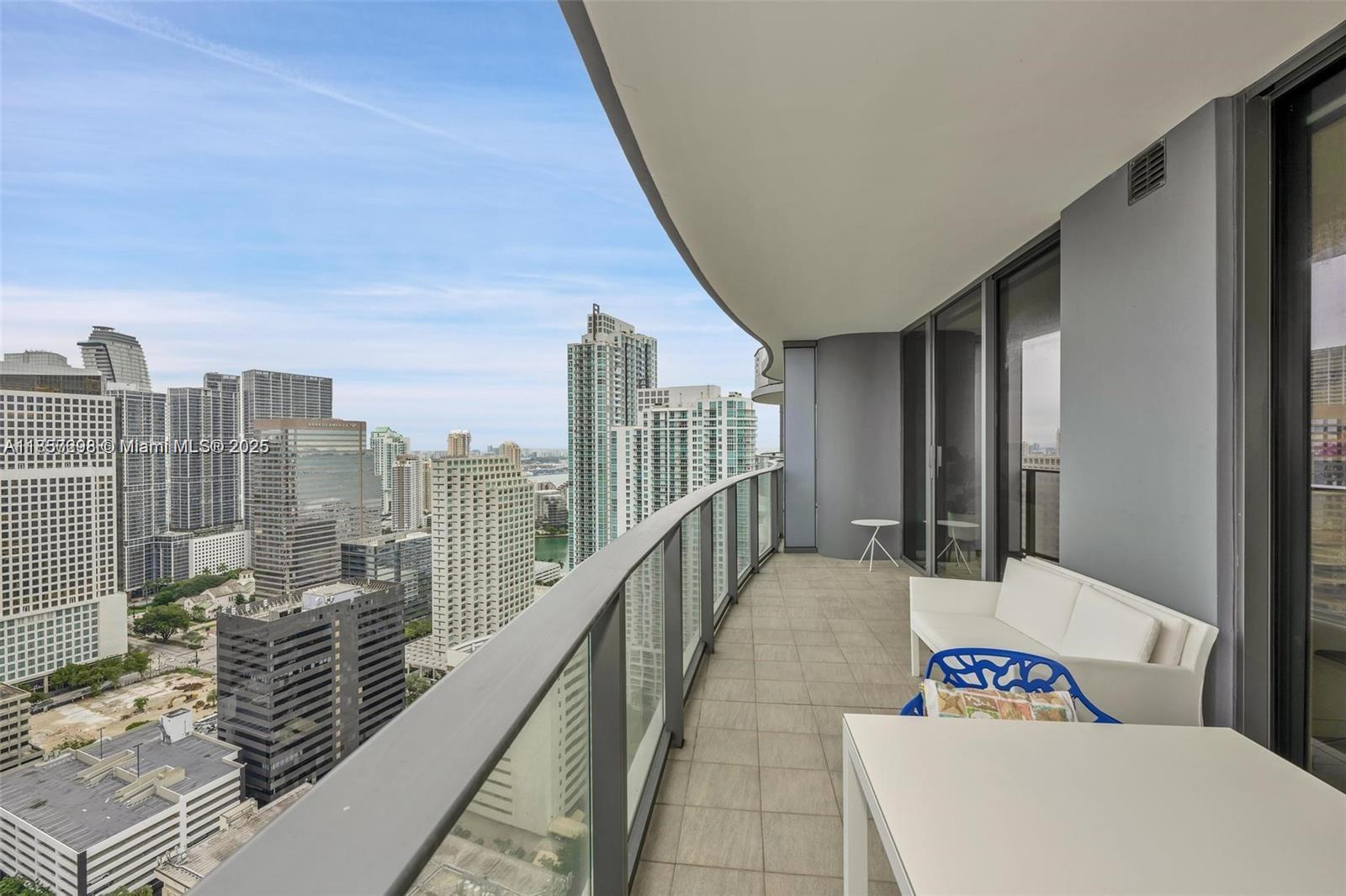 1000 Brickell Plz # 3914