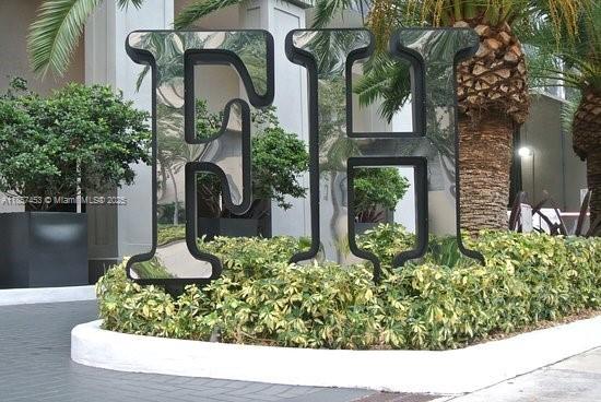 185 SE 14th Ter # 1713