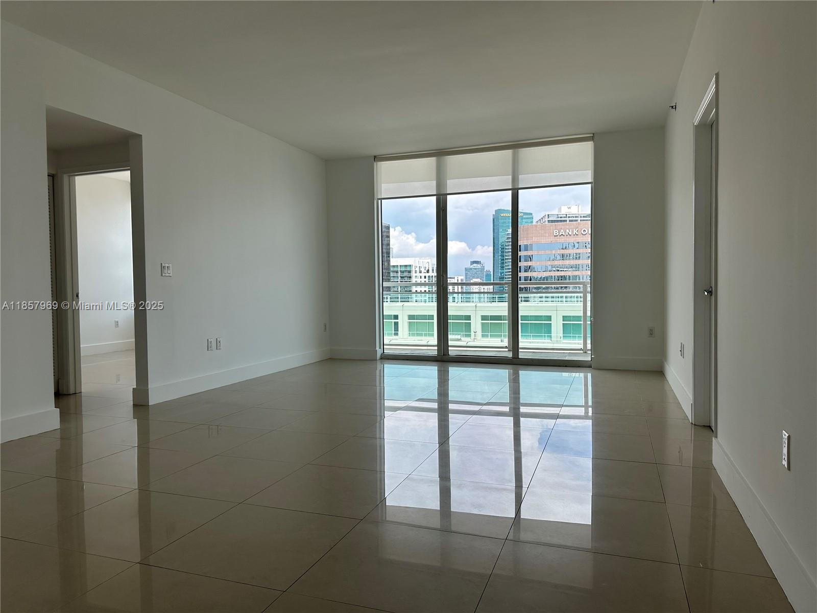 950 BRICKELL BAY DR # 3804