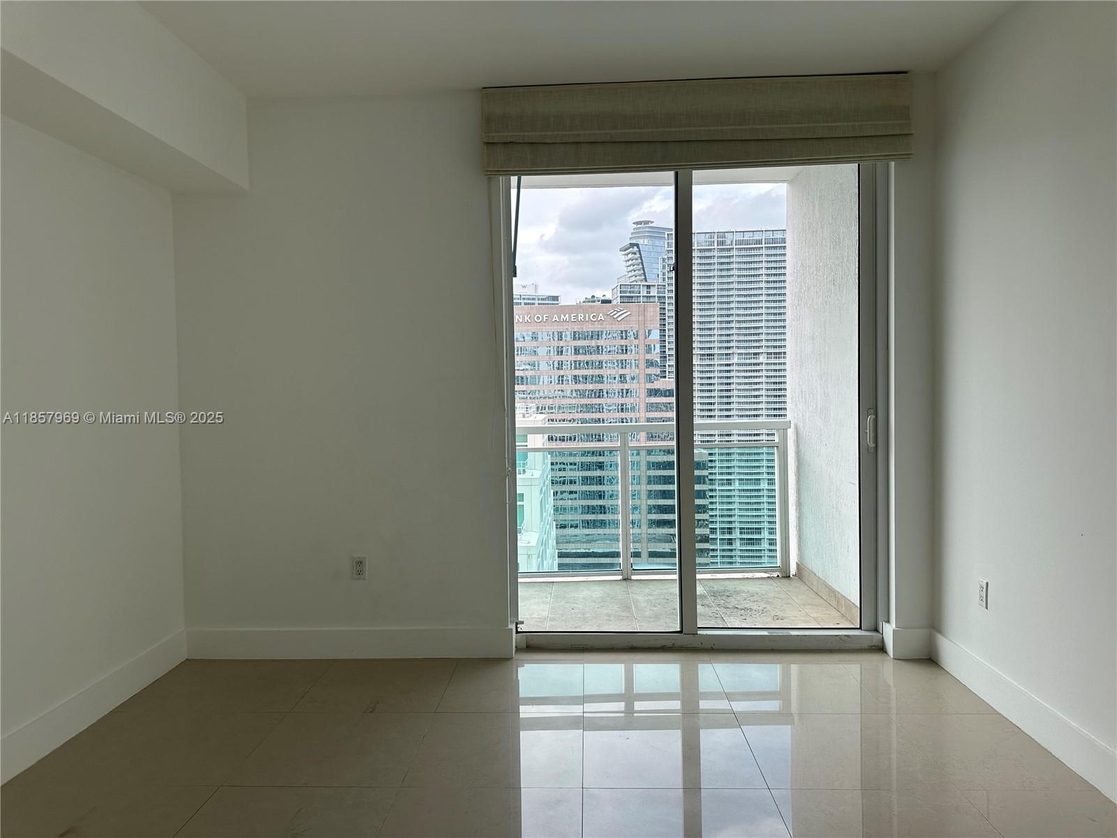 950 BRICKELL BAY DR # 3804