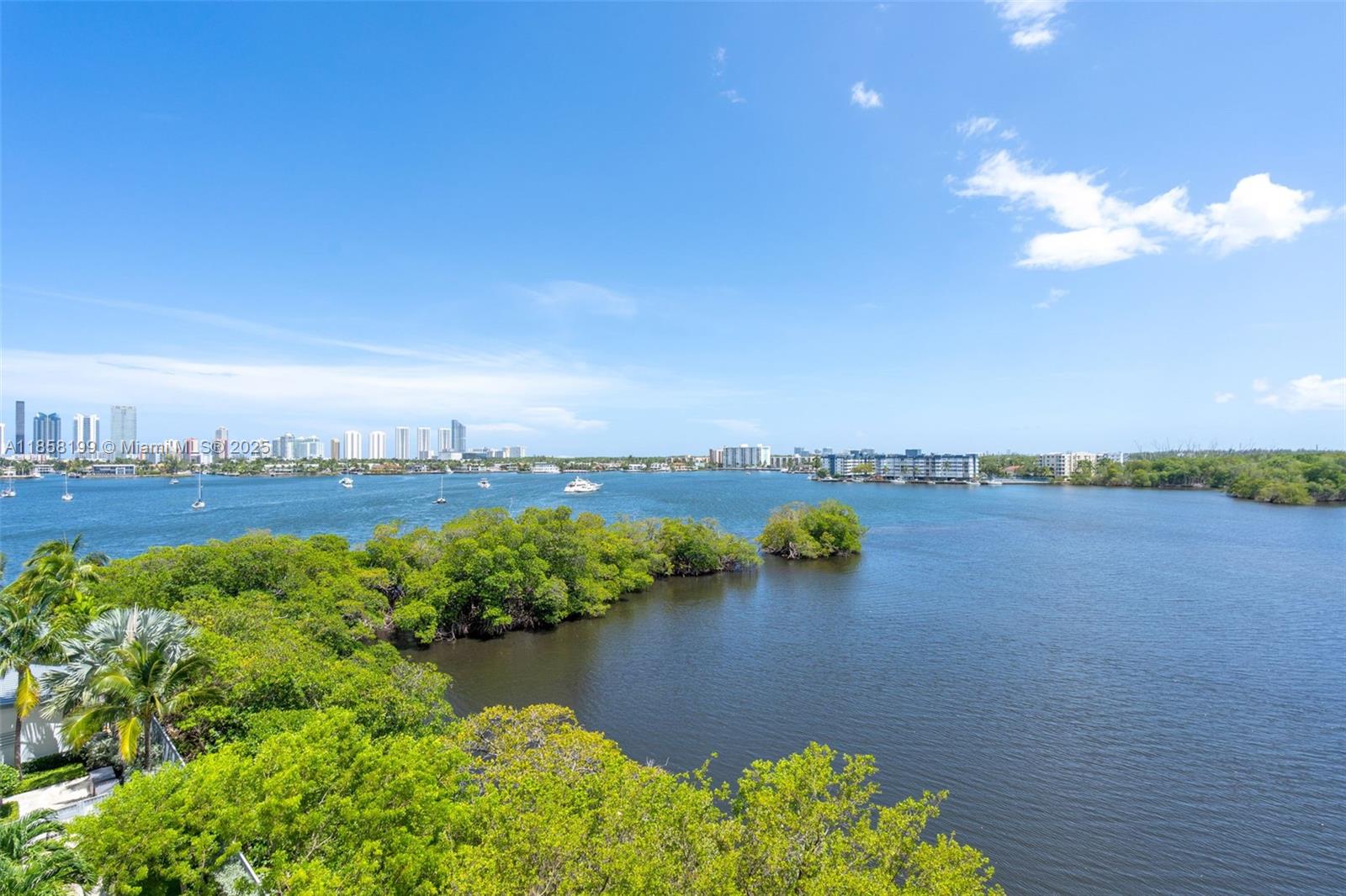 17111 BISCAYNE BL Unit: 506-S
