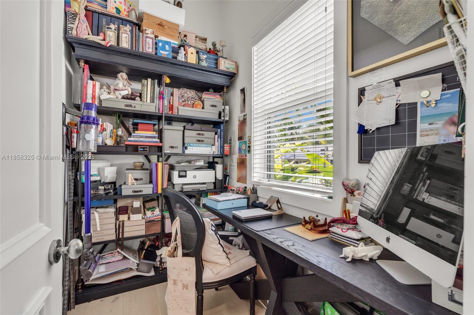 285 W Enid Dr