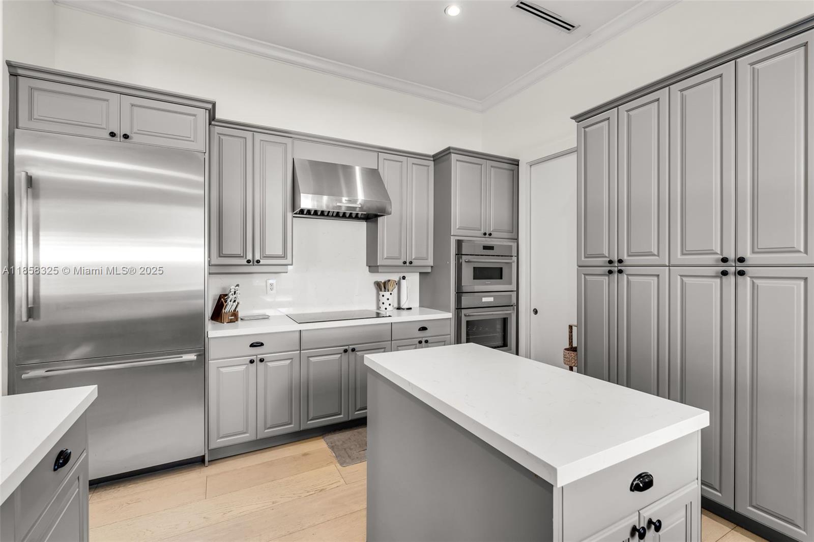 285 W Enid Dr