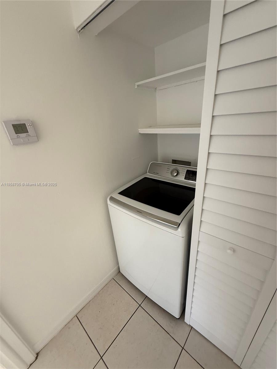 9231 SW 87th Ave # C9