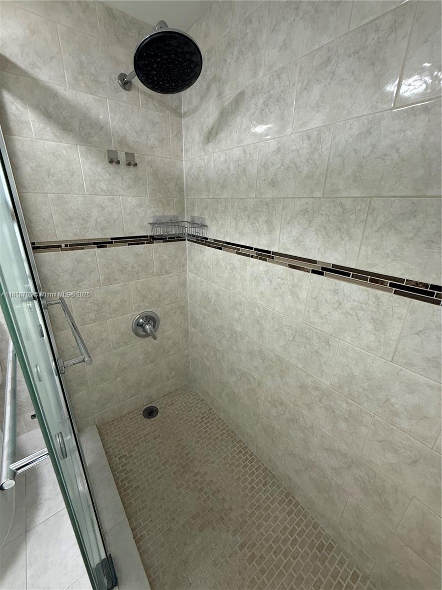 9231 SW 87th Ave # C9