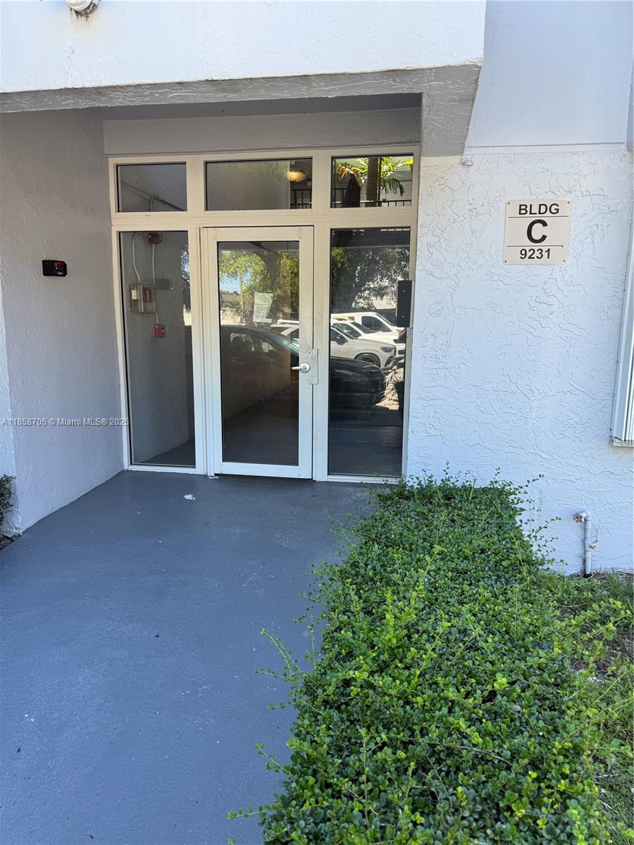 9231 SW 87th Ave # C9