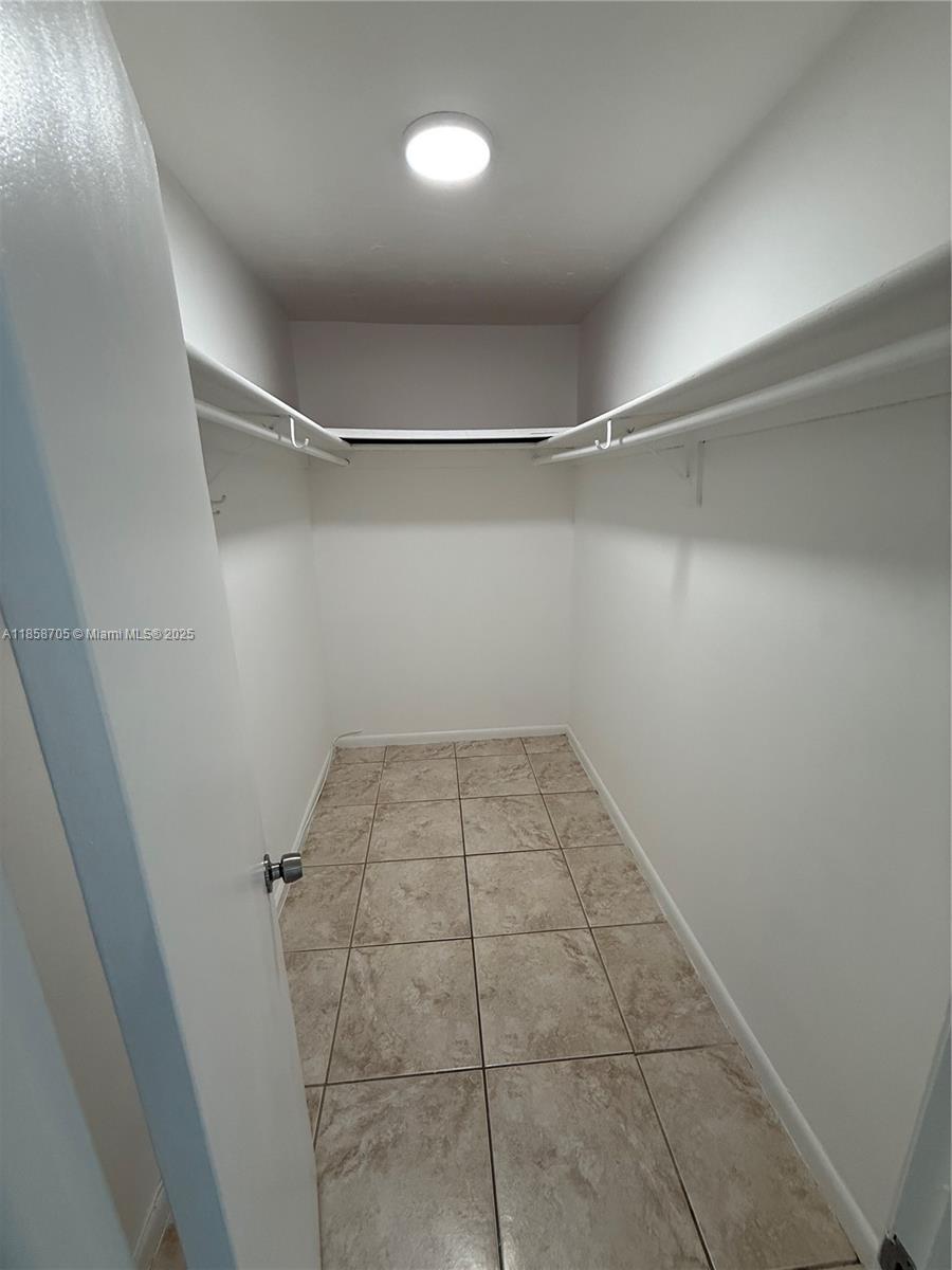 9231 SW 87th Ave # C9