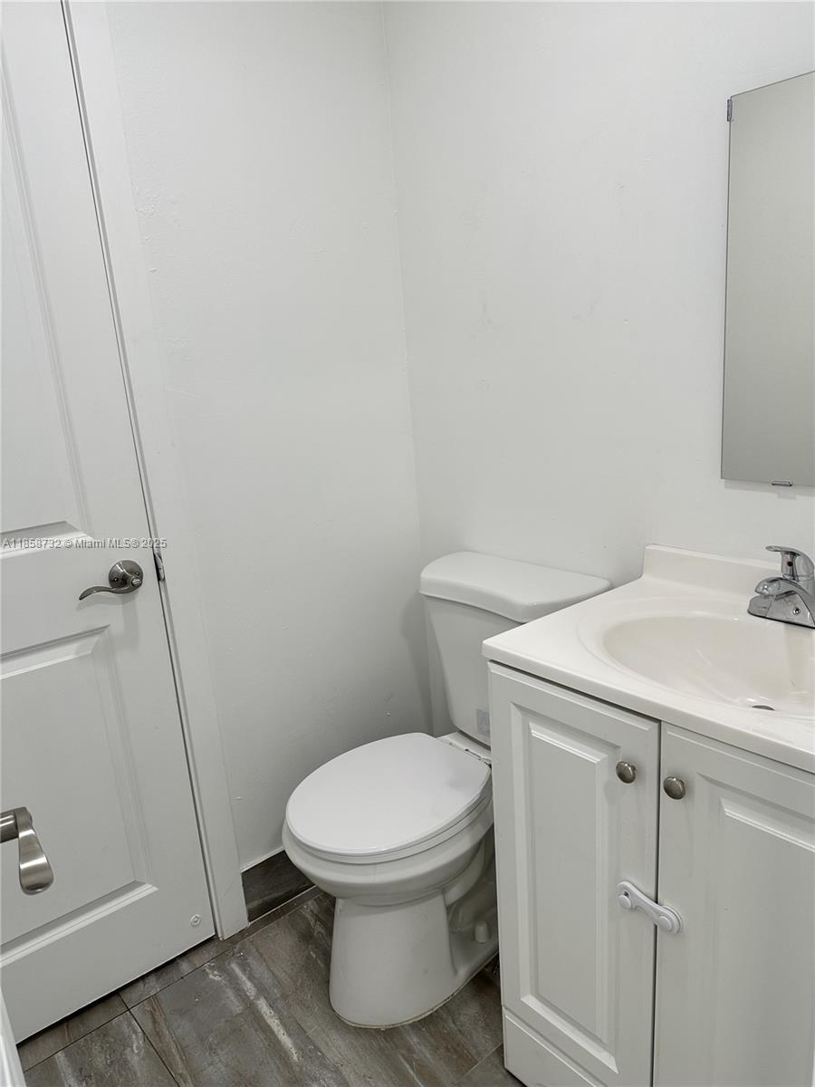 6820 W Flagler St # 411