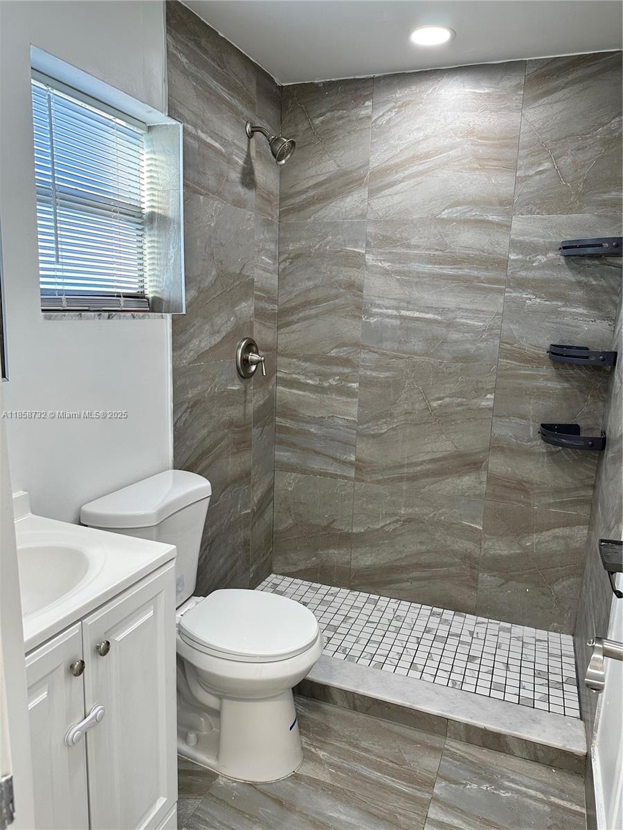 6820 W Flagler St # 411