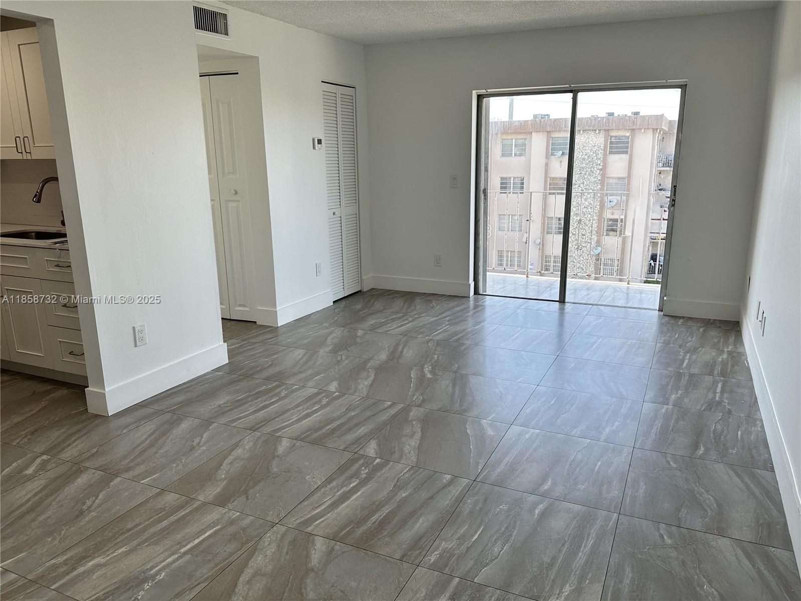 6820 W Flagler St # 411