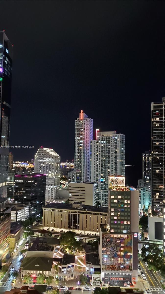 999 SW 1st Ave # 2910