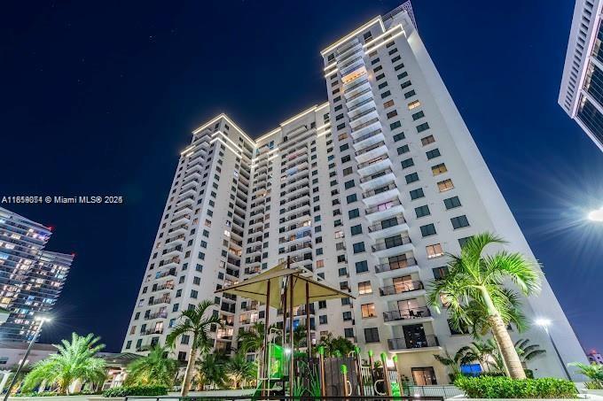 999 SW 1st Ave # 2910