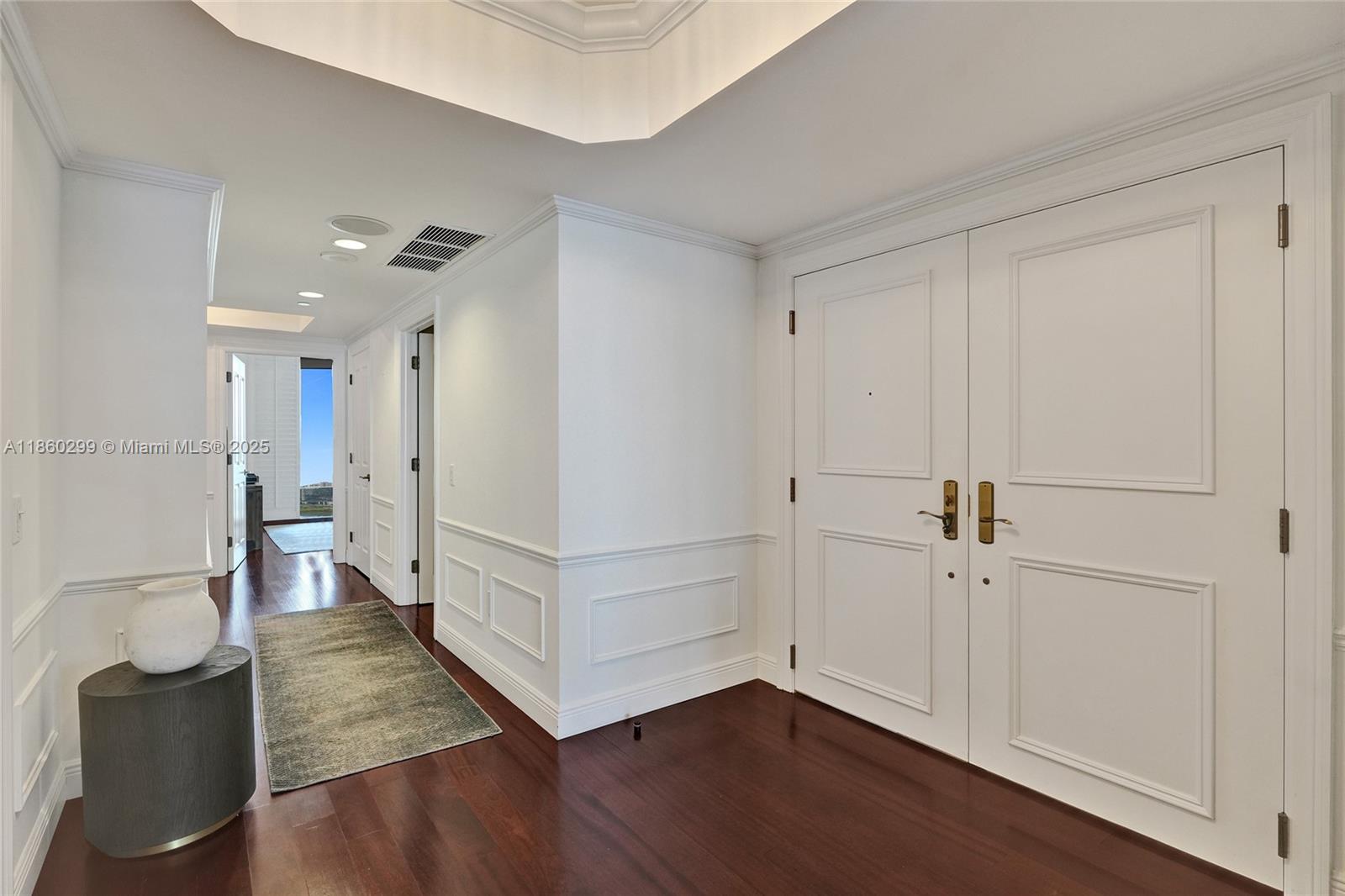 6000 Island Blvd. # 1802