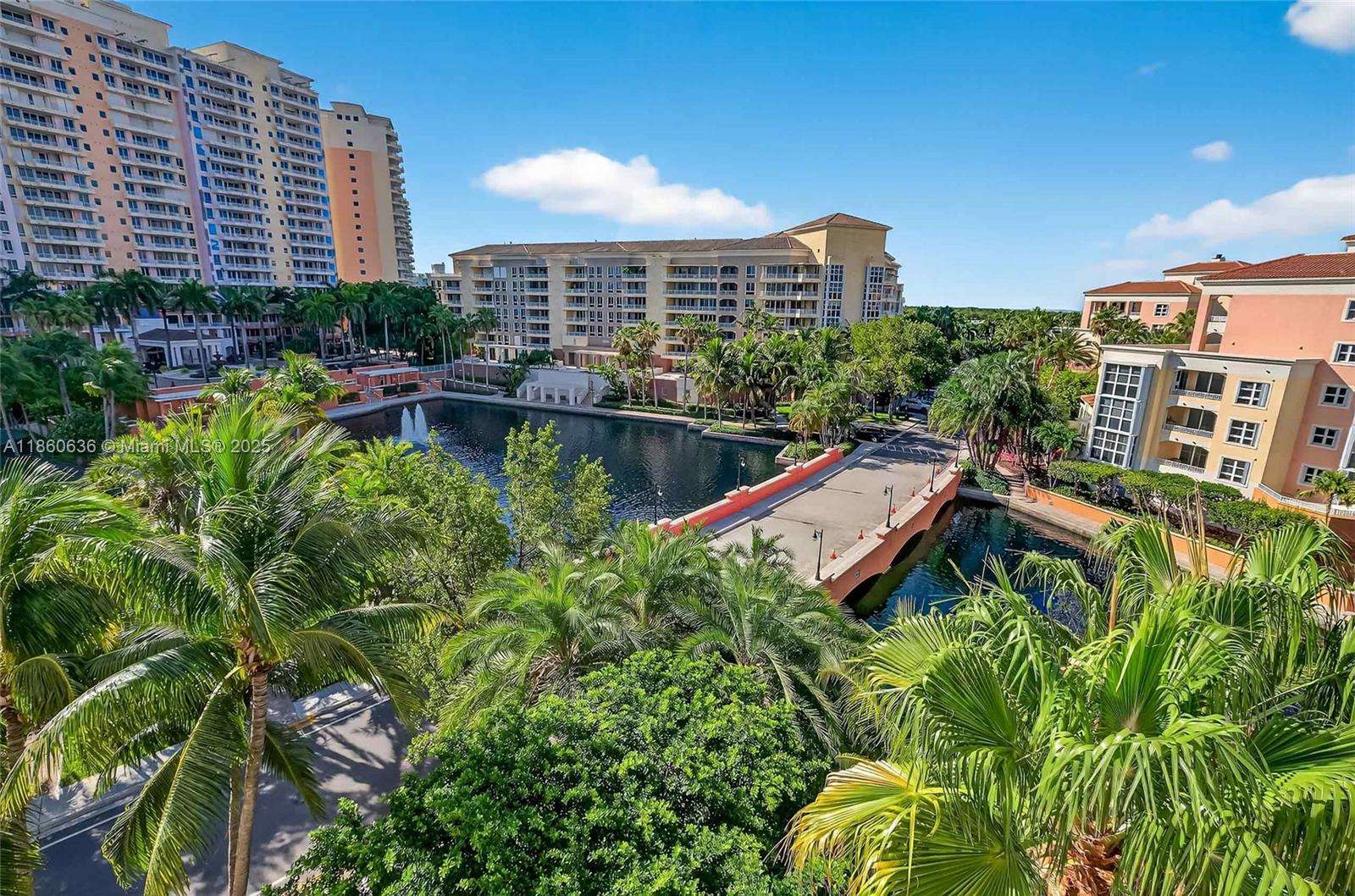 715 Crandon Blvd # 5 Unit: PH-5