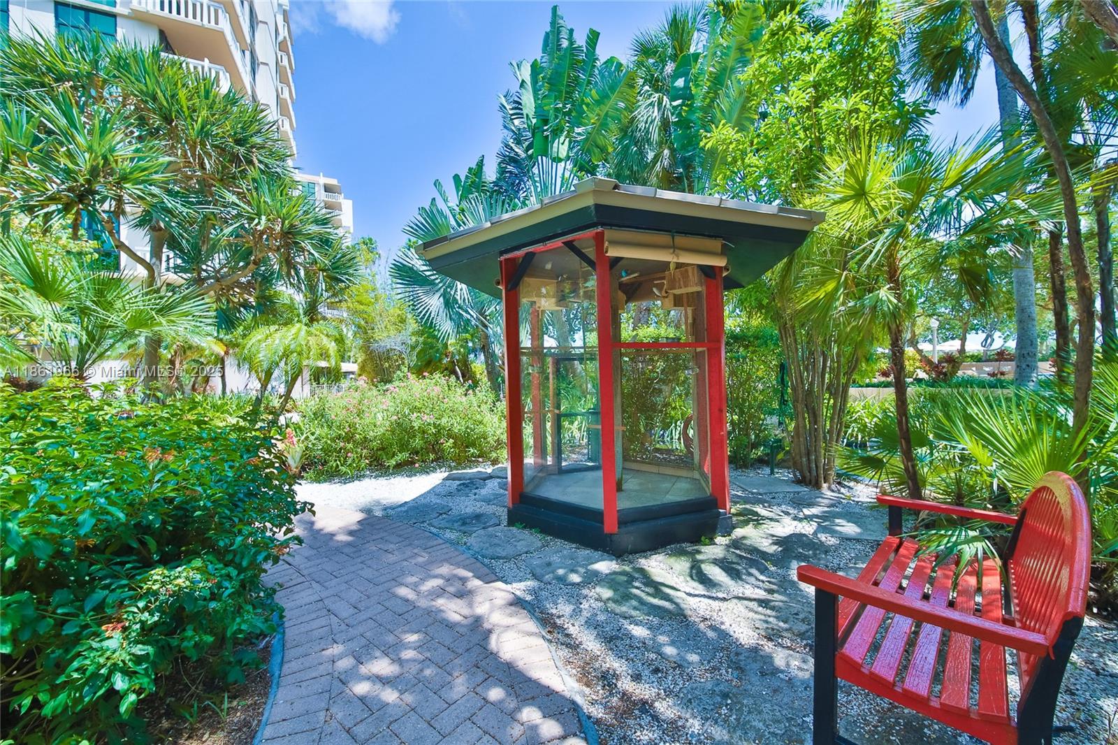 1121 Crandon Blvd # D703