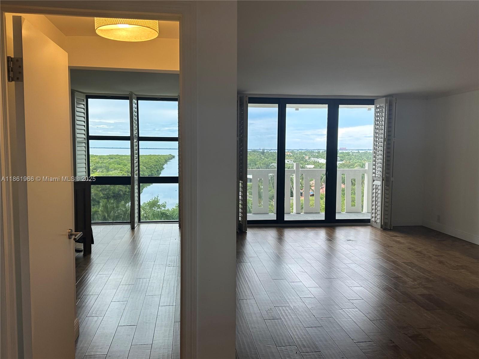 1121 Crandon Blvd # D703