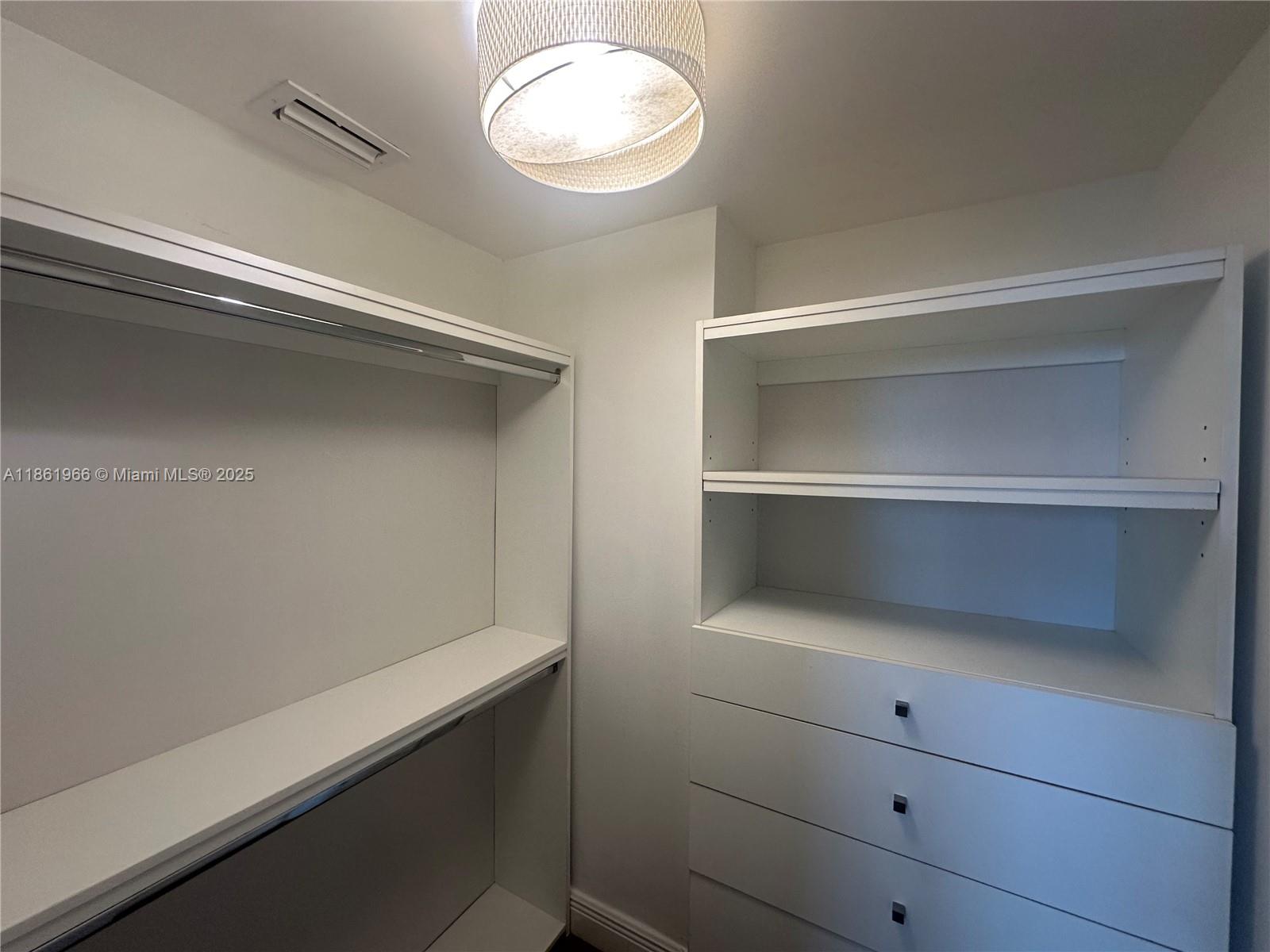 1121 Crandon Blvd # D703