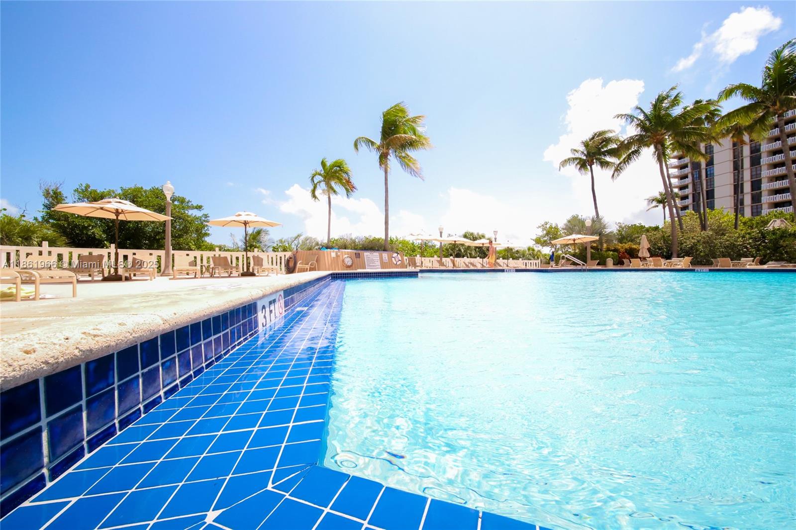 1121 Crandon Blvd # D703