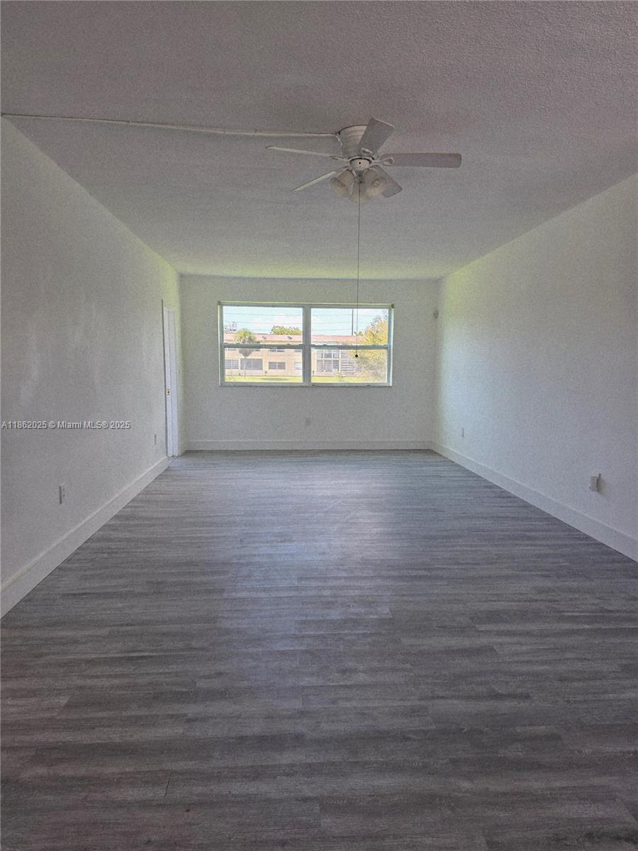 2940 NE 203rd St # C101