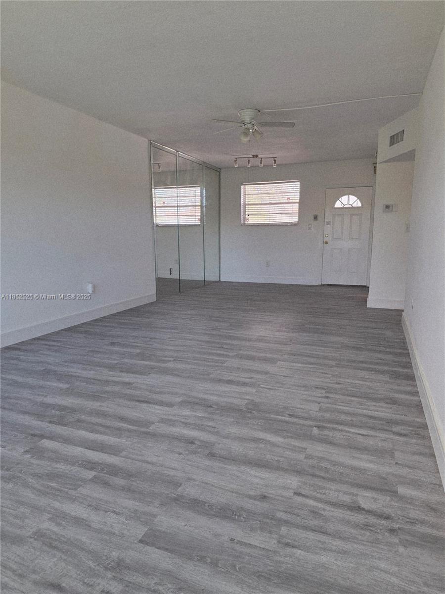 2940 NE 203rd St # C101