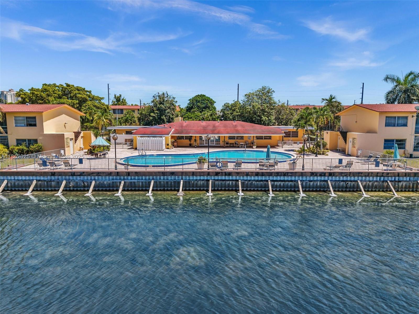 2940 NE 203rd St # C101