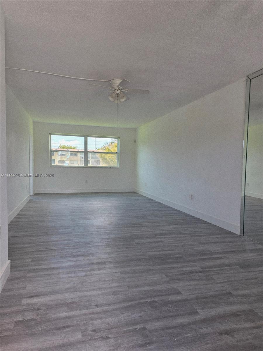 2940 NE 203rd St # C101