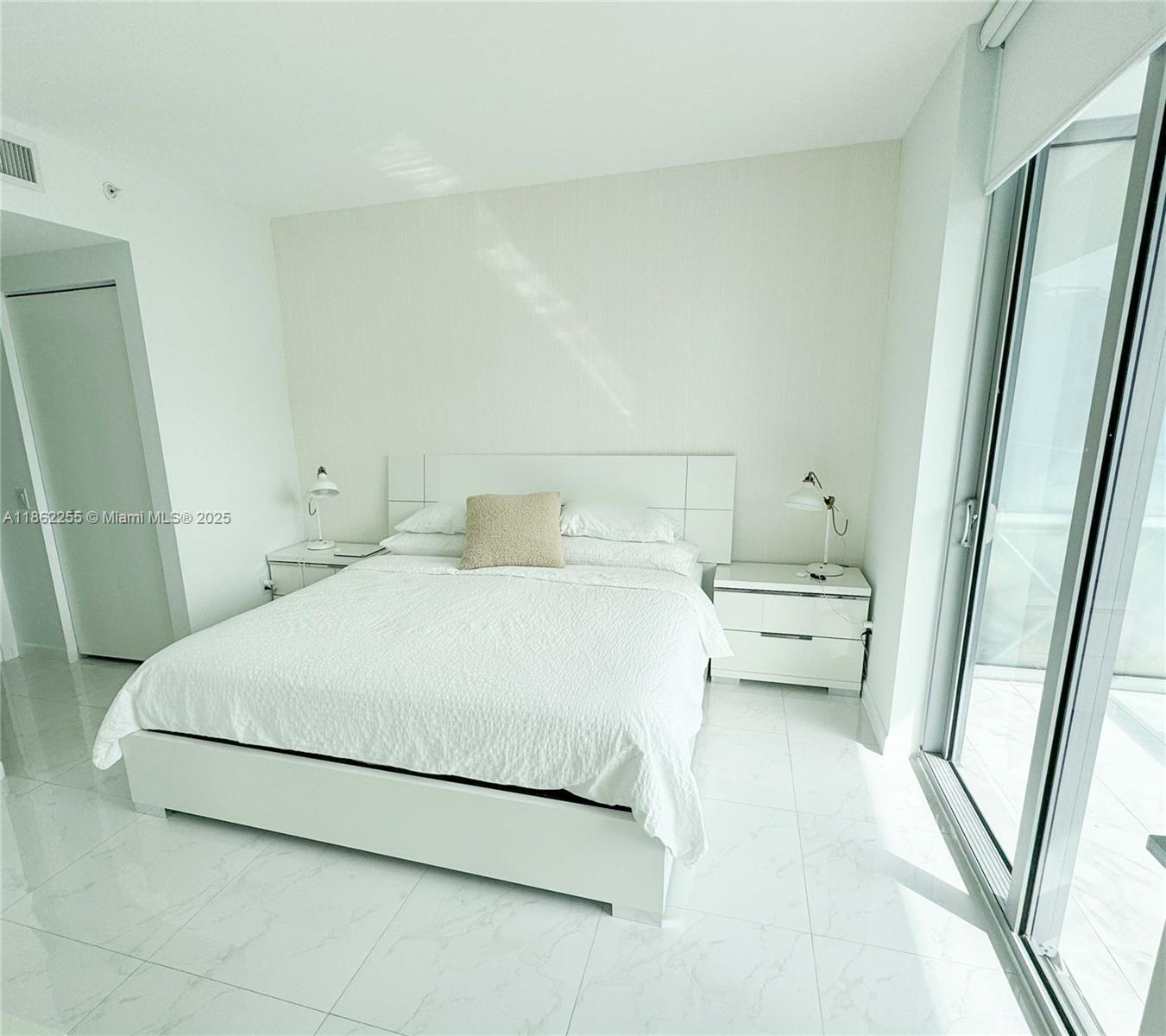 1300 Brickell Bay Dr # 2608