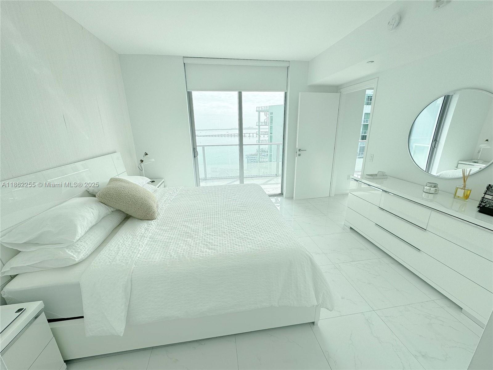 1300 Brickell Bay Dr # 2608