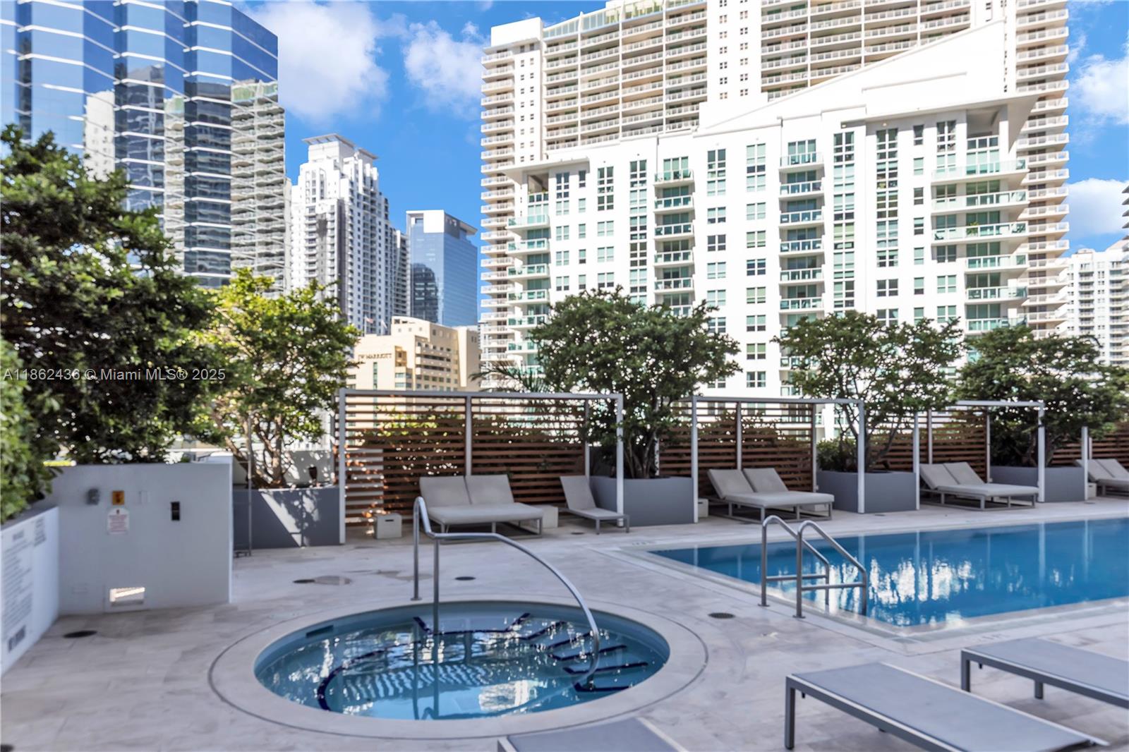 1300 Brickell Bay Dr # 903