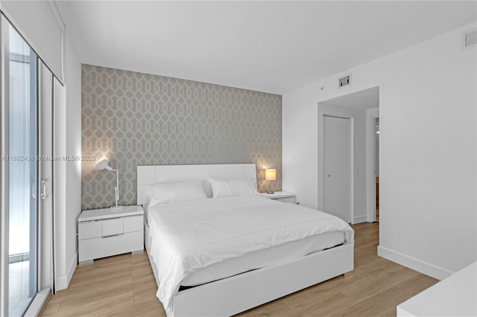 1300 Brickell Bay Dr # 903