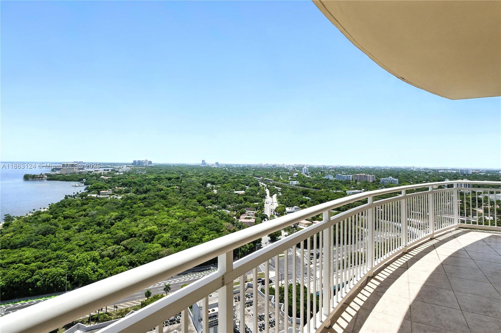 2475 Brickell Ave # 2610