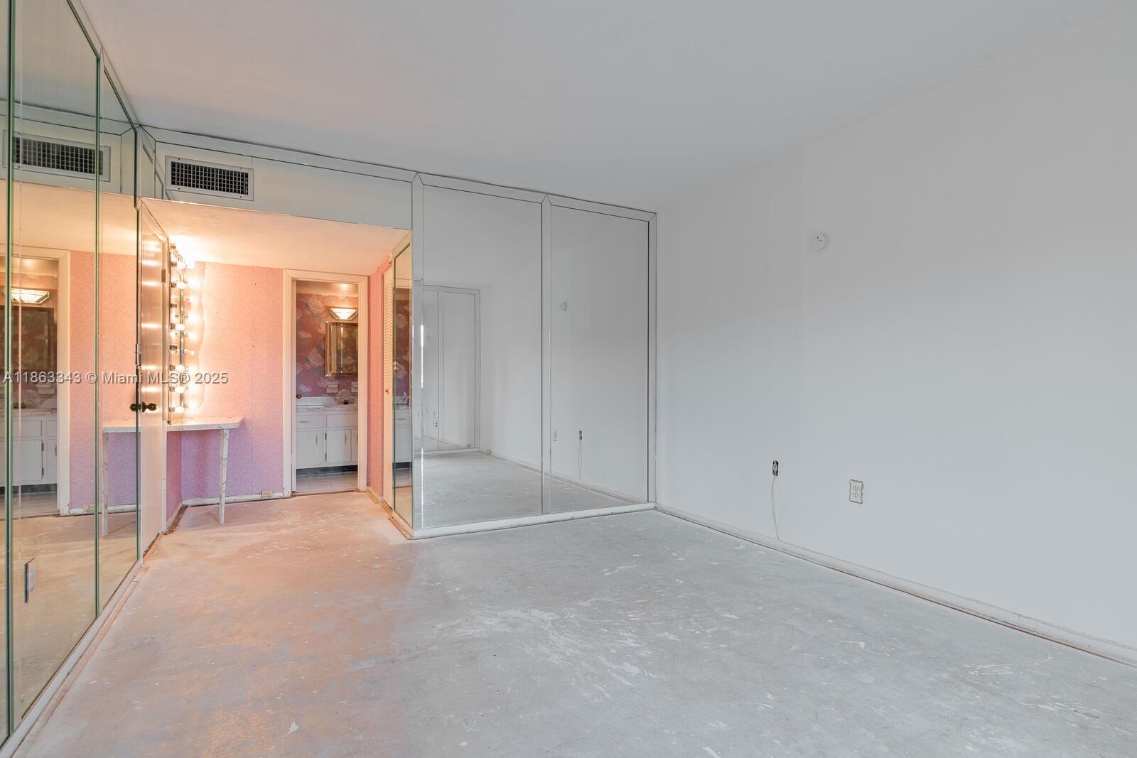 8315 SW 72nd Ave # 308B