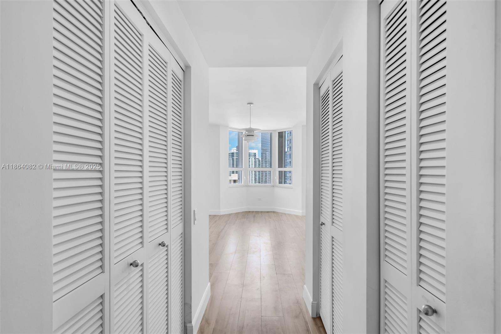 808 Brickell Key Dr # 3205