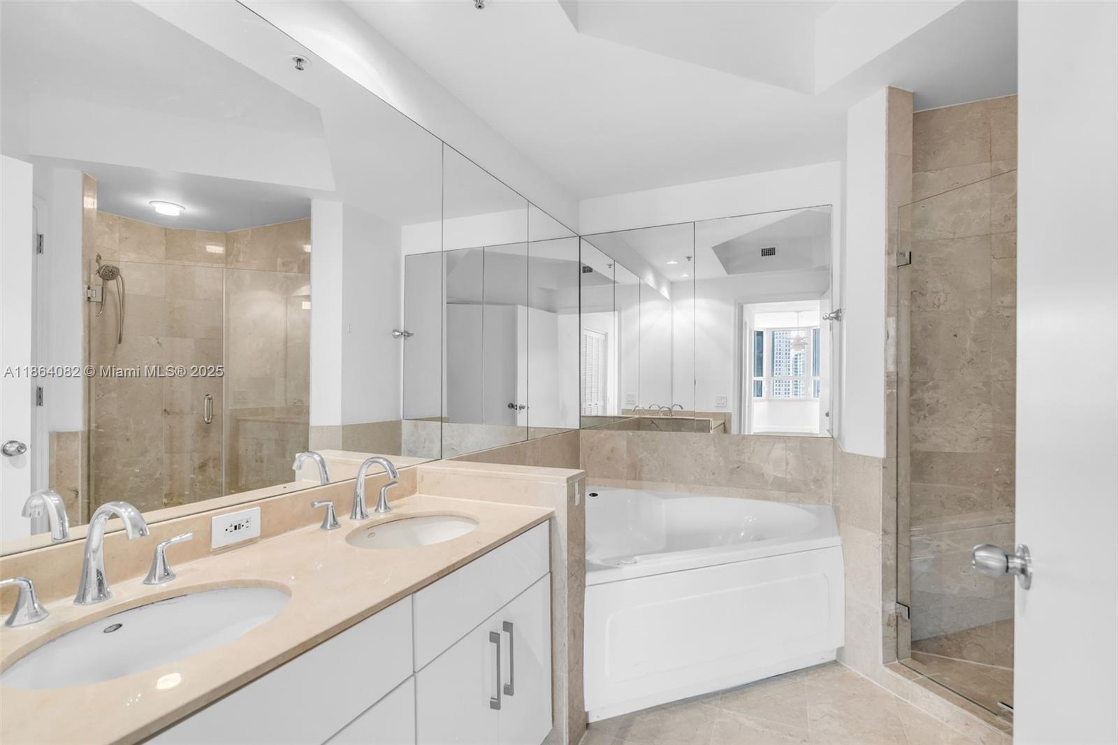 808 Brickell Key Dr # 3205